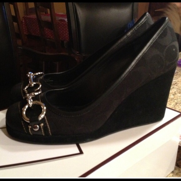 Authentic Coach wedges - Picture 2 of 4